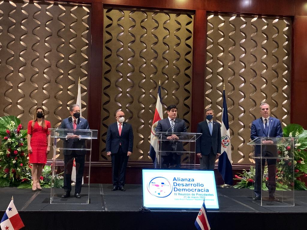 Presidentes de Costa Rica, Panamá y R. Dominicana eluden referirse a posición sobre Nicaragua