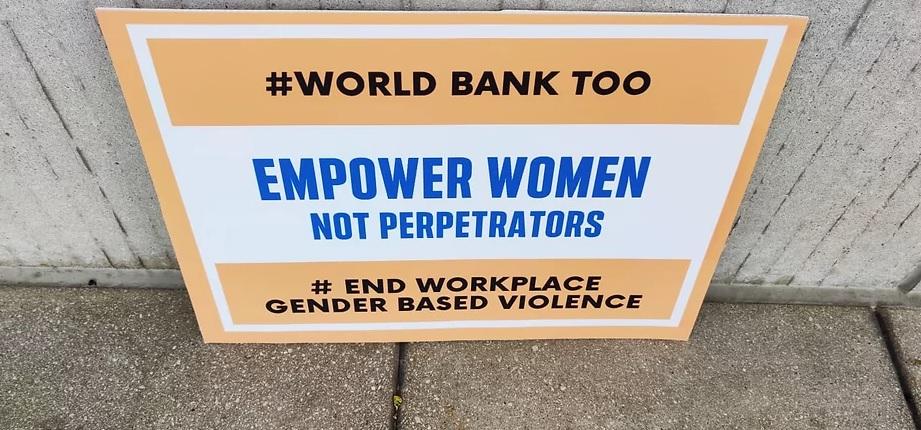 Grupo protestó por manejo de  casos de acoso sexual en el Banco Mundial y pidió destitución de jerarcas