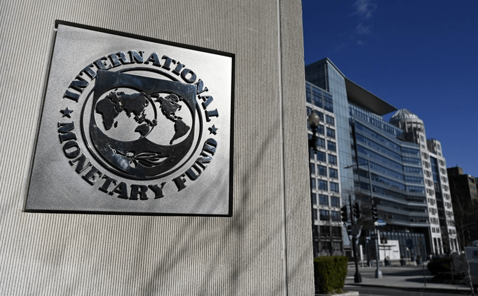 Gobierno espera informe del FMI para hacer cambios a la regla fiscal 