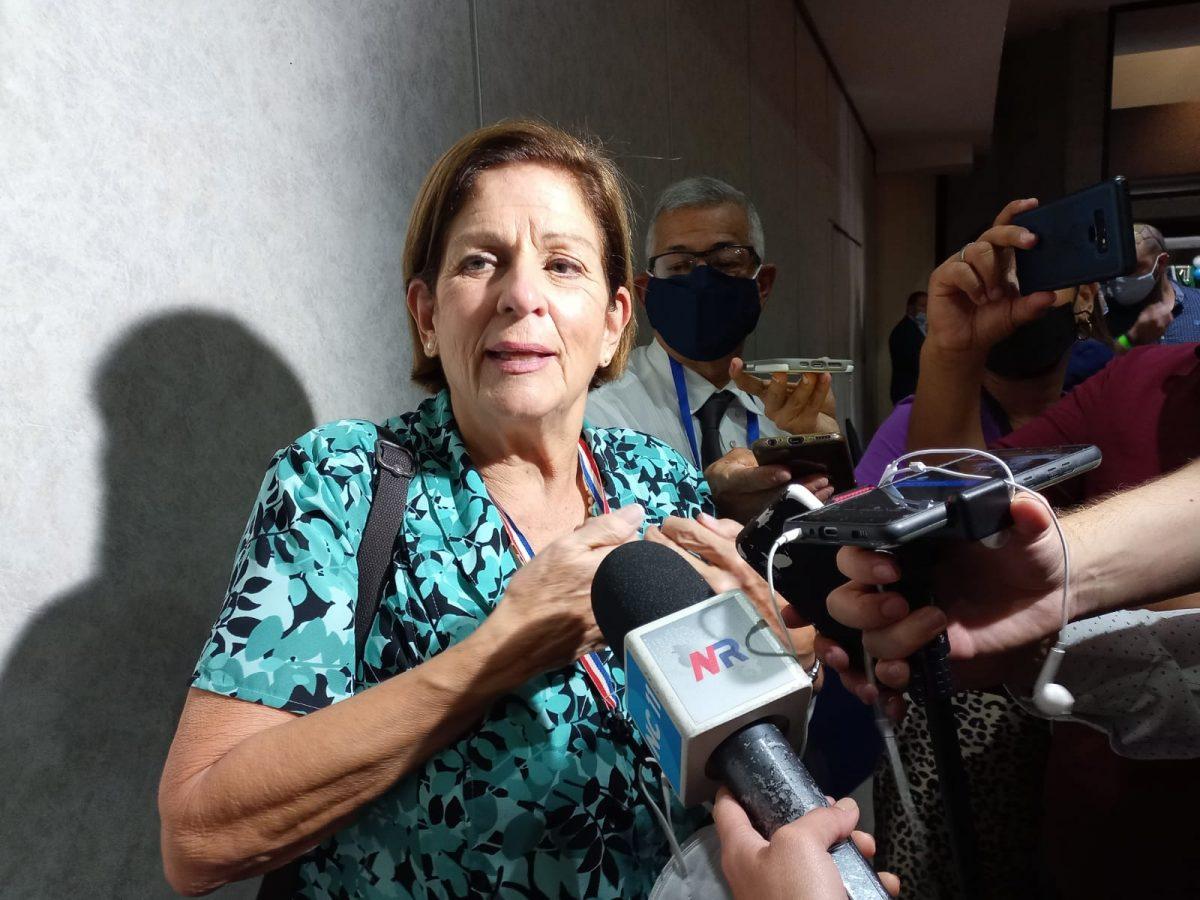Pilar Cisneros no descarta ser parte del Gabinete; Chaves dice que la necesita en el Congreso
