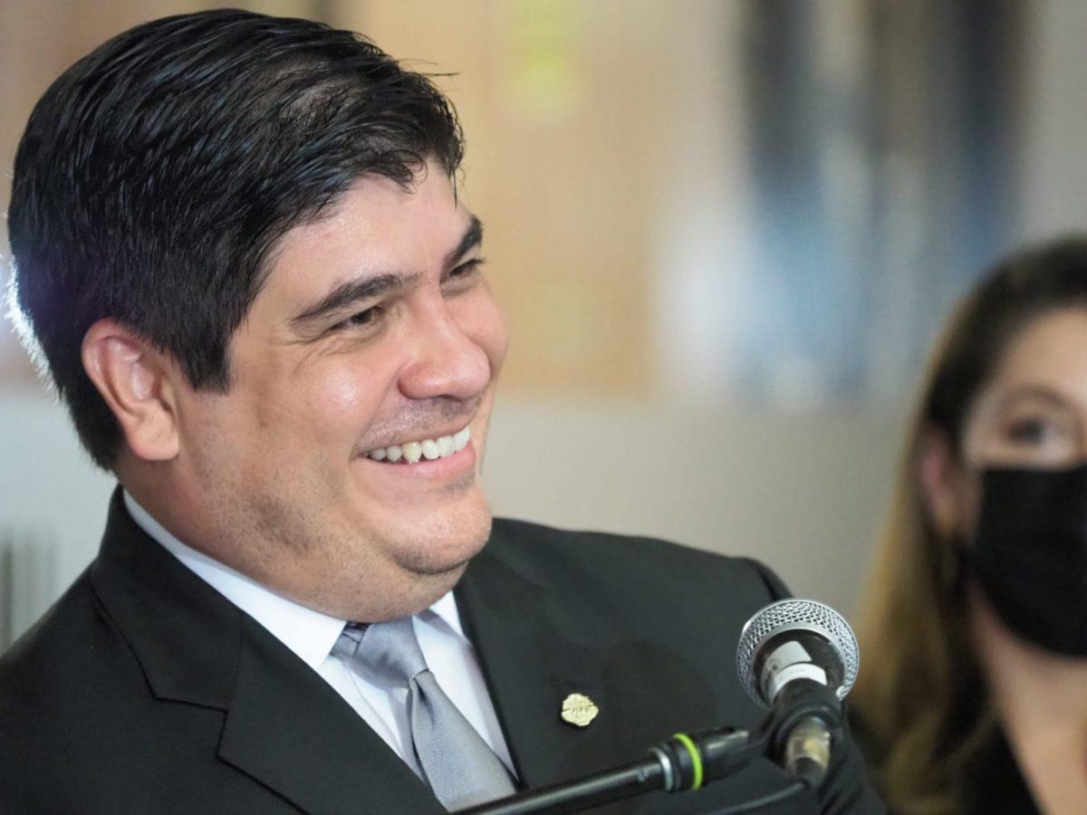 Carlos Alvarado capacitará a militantes del PAC pensando en la renovación hacia 2026
