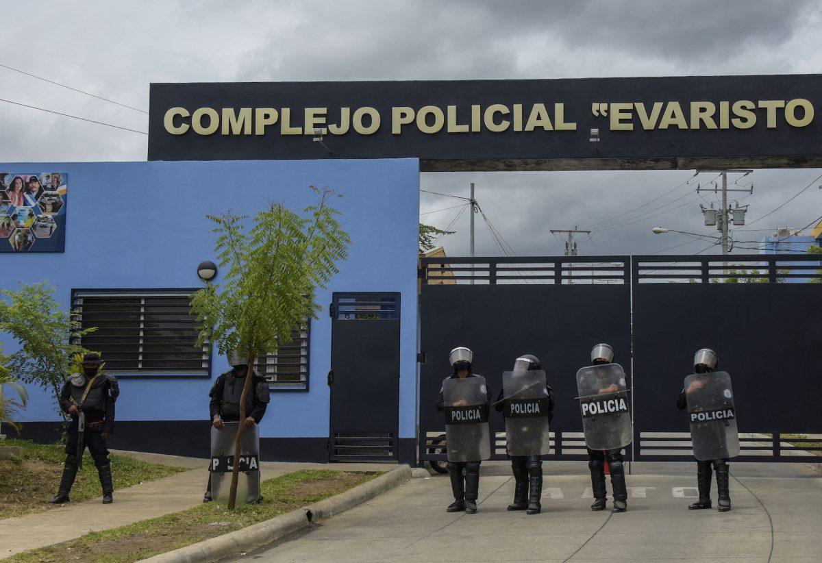 Nicaragua: exsacerdote y exdiplomático es condenado a 8 años de cárcel por justicia controlada por Ortega