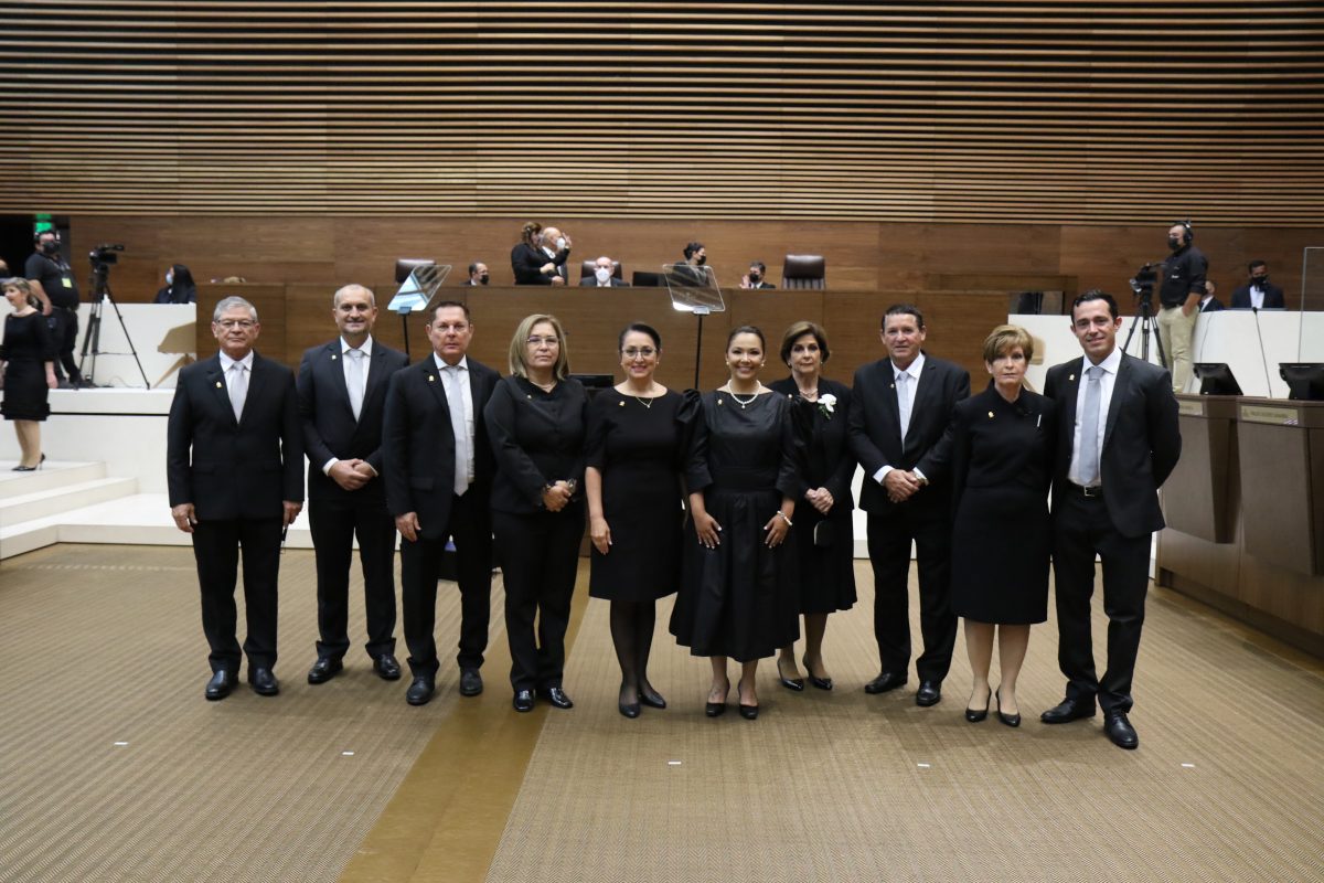 Pilar Cisneros y 9 diputados más, ¿quienes son las fichas del Gobierno en la Asamblea Legislativa?