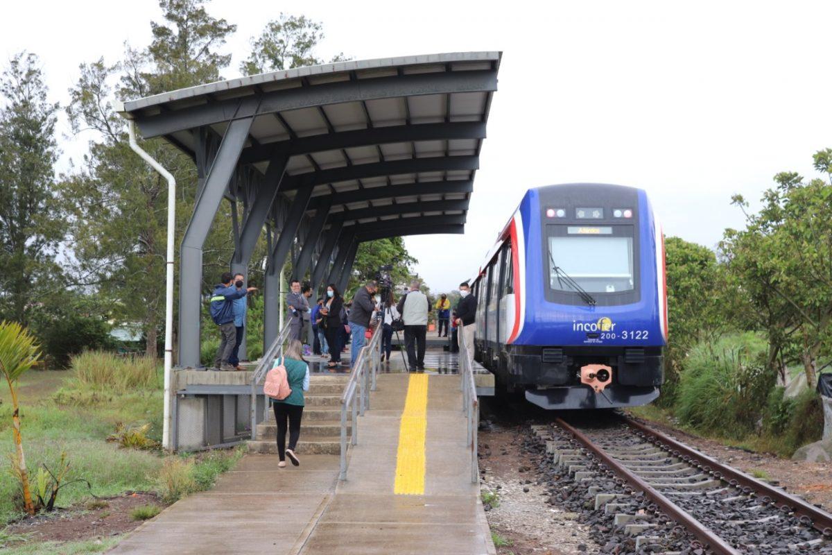 Incofer amplia capacidad de los trenes para viajar de San José a Cartago