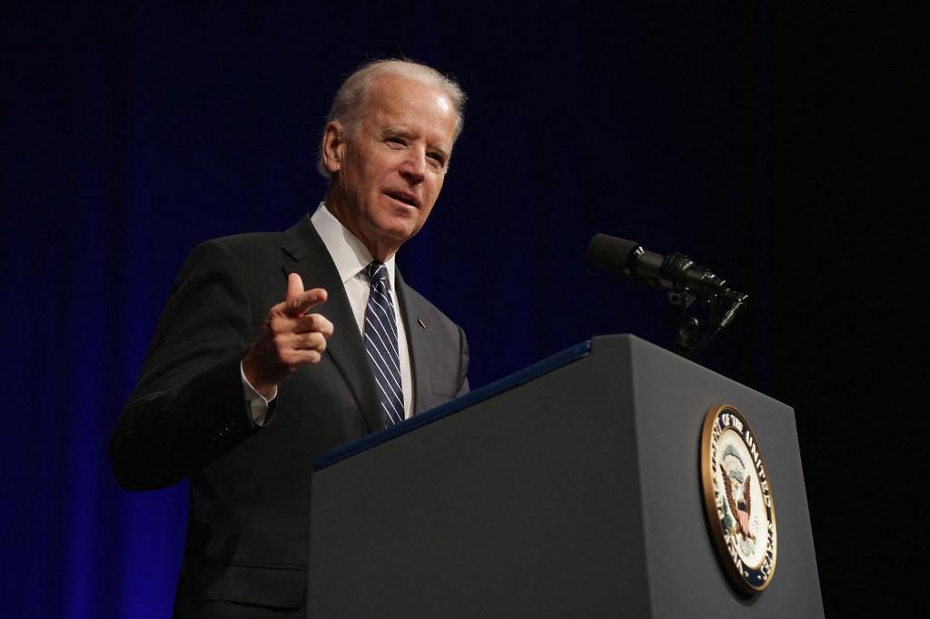 Presidente Joe Biden contrajo covid-19 con “síntomas muy leves”