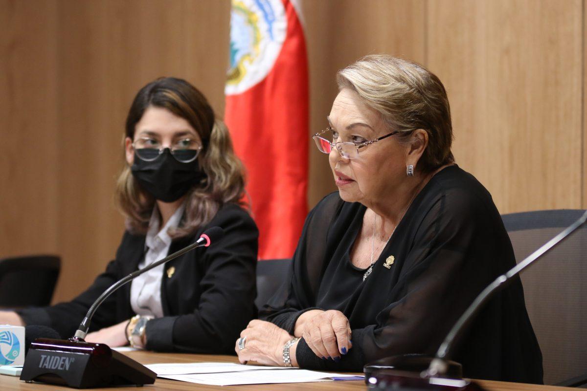 Diputada Gloria Navas califica de “inadecuadas e impertinentes” las palabras del Presidente Chaves ante Corte Plena