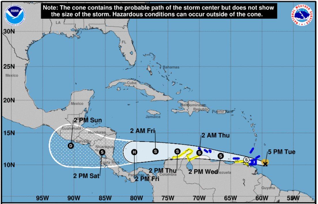 Expertos del IMN monitorean el avance de un posible ciclón tropical a suelo costarricense