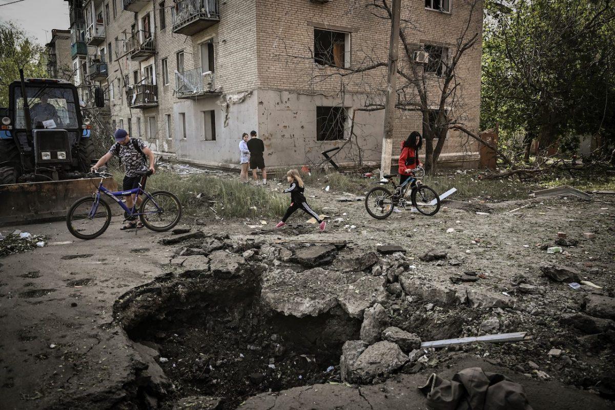 Tras 99 días de guerra, Rusia controla el 20% de Ucrania, dice presidente Zelenski