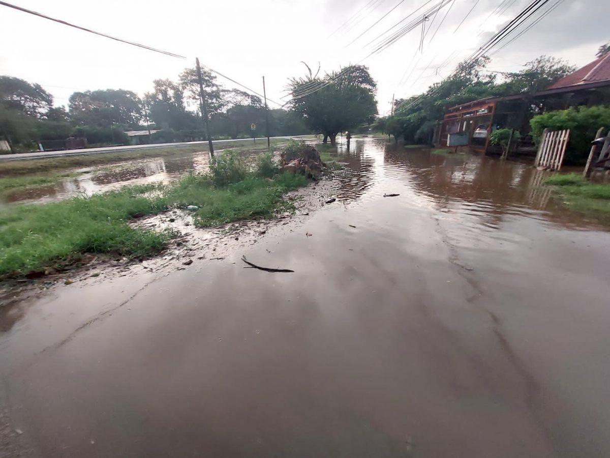 Paso de la onda Nº 45 generó más de 100 incidentes por inundaciones en Costa Rica