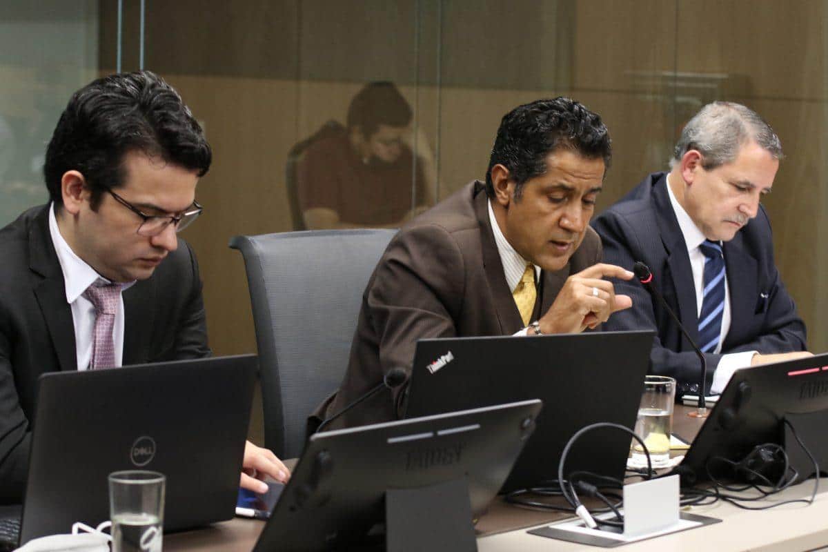 Ministro de Hacienda pide a diputados aprobar reforma de ley que le permitiría al Ejecutivo construir Ciudad Gobierno
