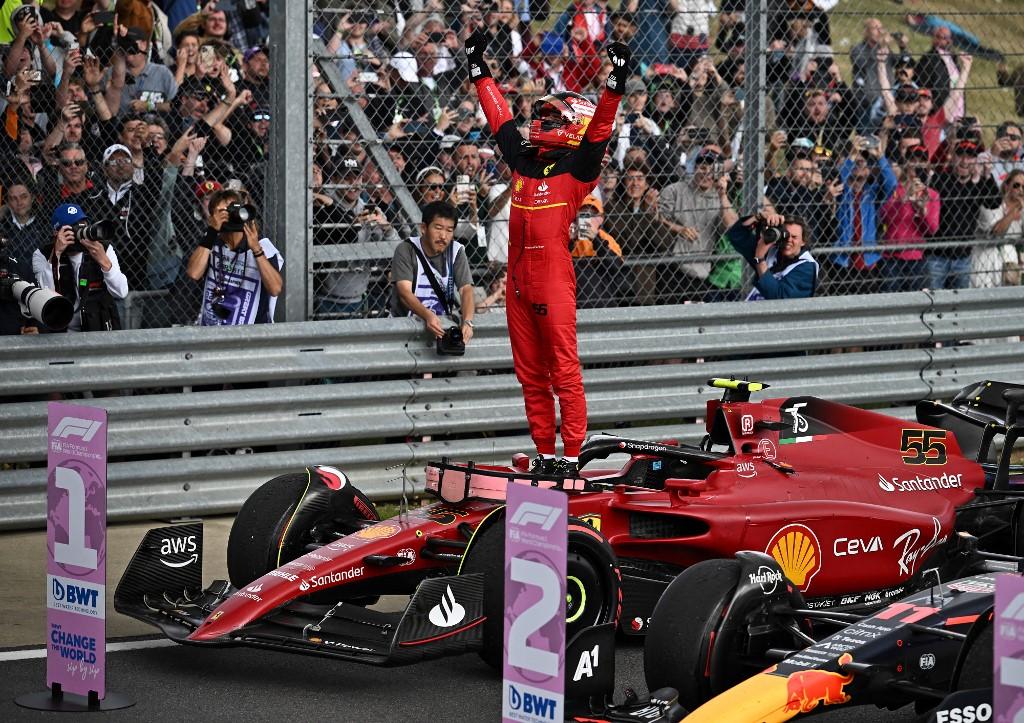 Carlos Sainz del equipo de Ferrari conquista el GP de Gran Bretaña, su primera victoria en F1