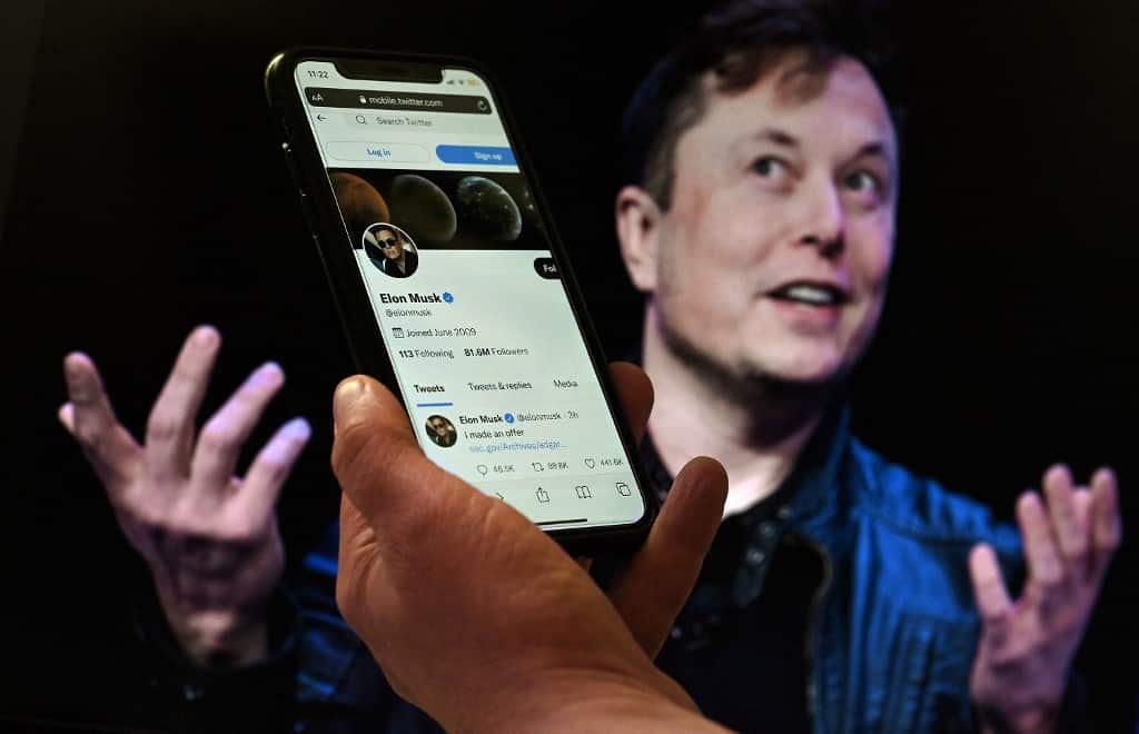 Todos los ojos puestos en Twitter al iniciarse la era de Elon Musk