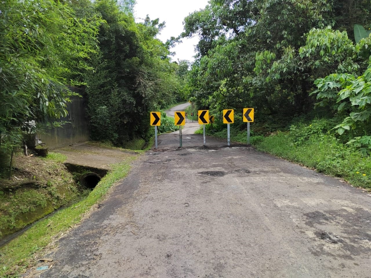 Puente sobre quebrada La Palma entre Moravia y Coronado permanecerá cerrado