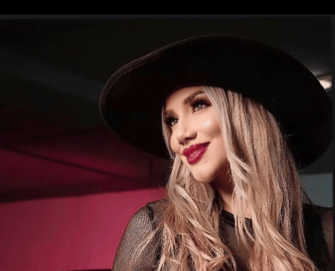 Melissa Mora incursionará en el género banda tras su viaje a México; superó el millón de seguidores en Instagram