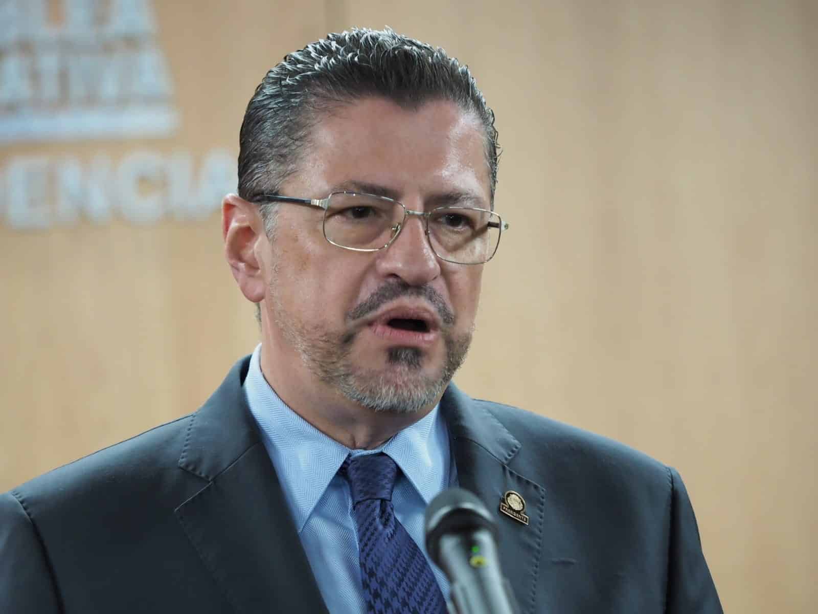 Chaves desoyó criterio de expresidentes y dio el sí al candidato de Daniel Ortega para el SICA