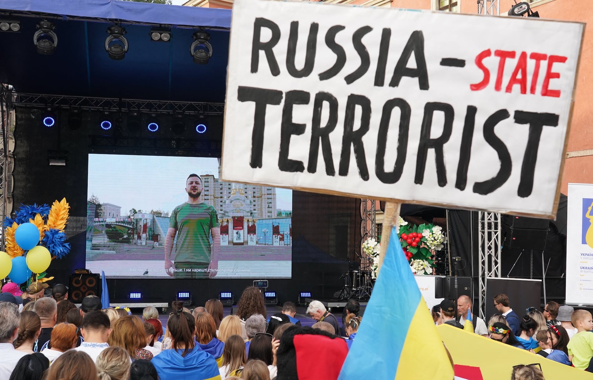 Ucrania: un partido de futbol dura 4,5 horas por las alarmas antiaéreas