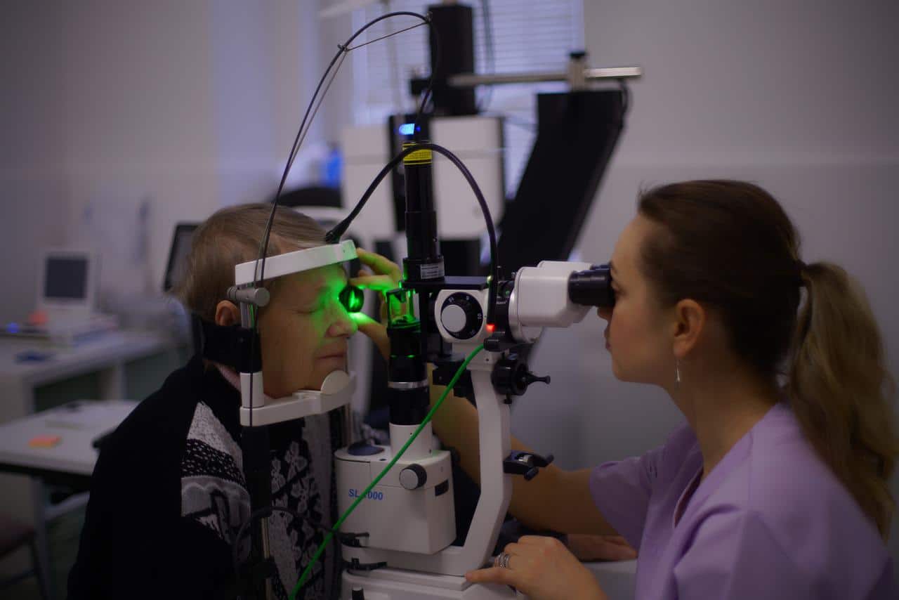 Si usted es mayor de 50 años y vive en Limón puede recibir atención oftalmológica gratuita (y hasta cirugía)