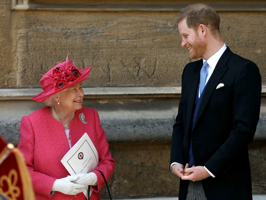 El príncipe Enrique y su esposa Meghan viajan a Escocia para estar con la reina Isabel