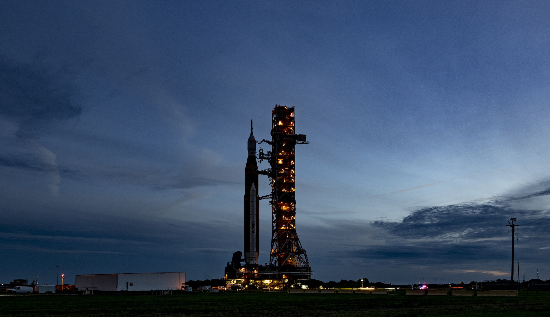 “Difícil” que cohete que iba a la Luna despegue antes de noviembre, dice la NASA