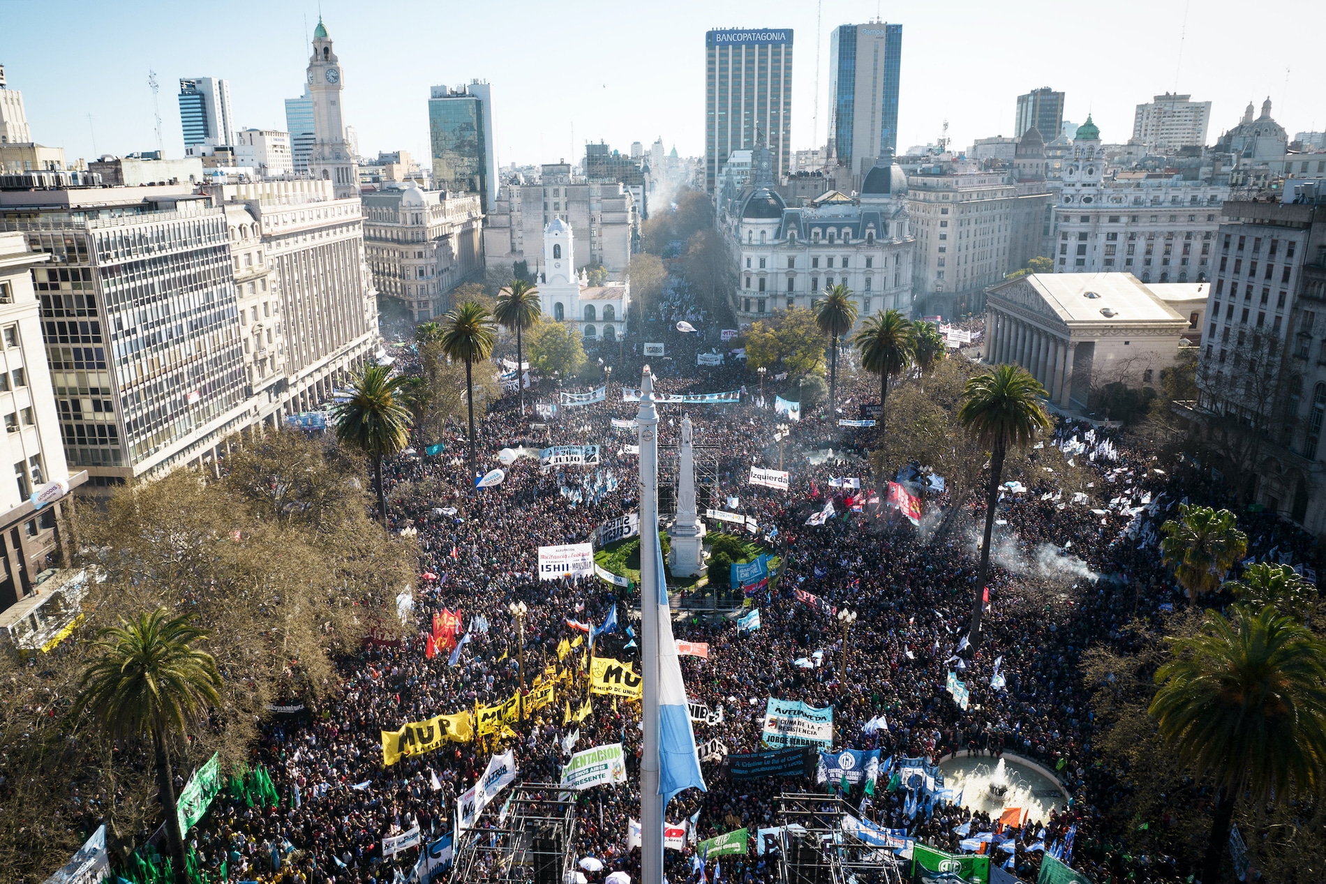 “Basta de odio”, el clamor en las calles tras intento de asesinato de Kirchner en Argentina