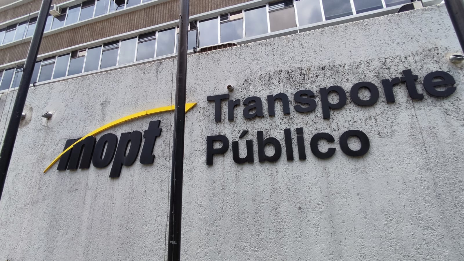 OIJ allana el Consejo de Transporte Público por denuncia de supuestos incumplimiento de deberes y tráfico de influencias