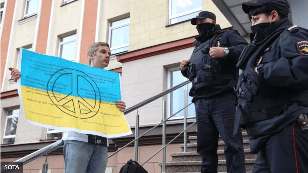 “Me romperé un brazo, una pierna… haré lo que sea, pero no iré al frente”: los rusos que se niegan a luchar en Ucrania