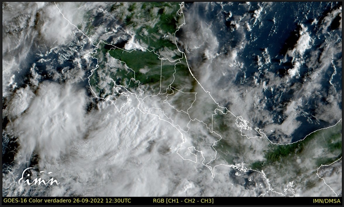 Onda tropical afectará a Costa Rica este sábado; CNE alerta a población en zonas vulnerables