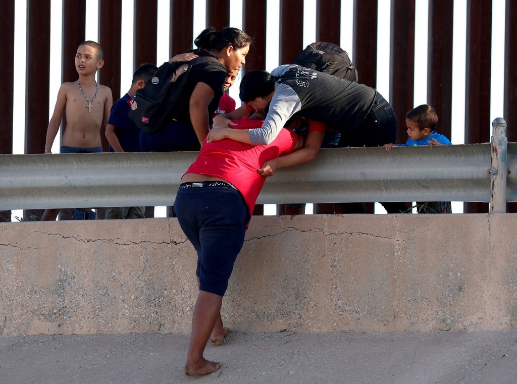 Estados Unidos pide a migrantes venezolanos que no crucen la frontera desde México