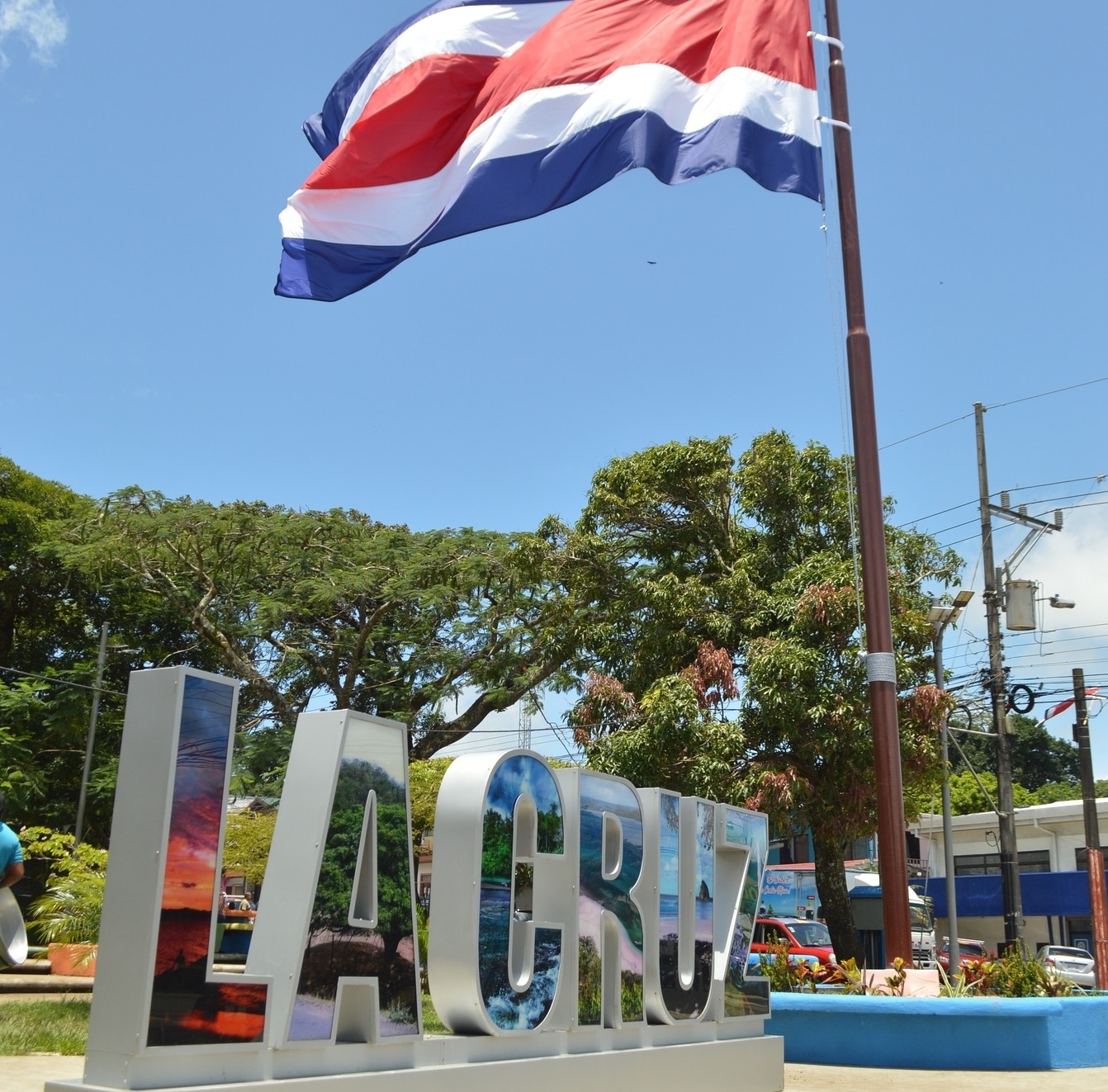 Municipalidad de La Cruz en Guanacaste acepta culpa porque una cuadrilla pintó “por error” un petroglifo