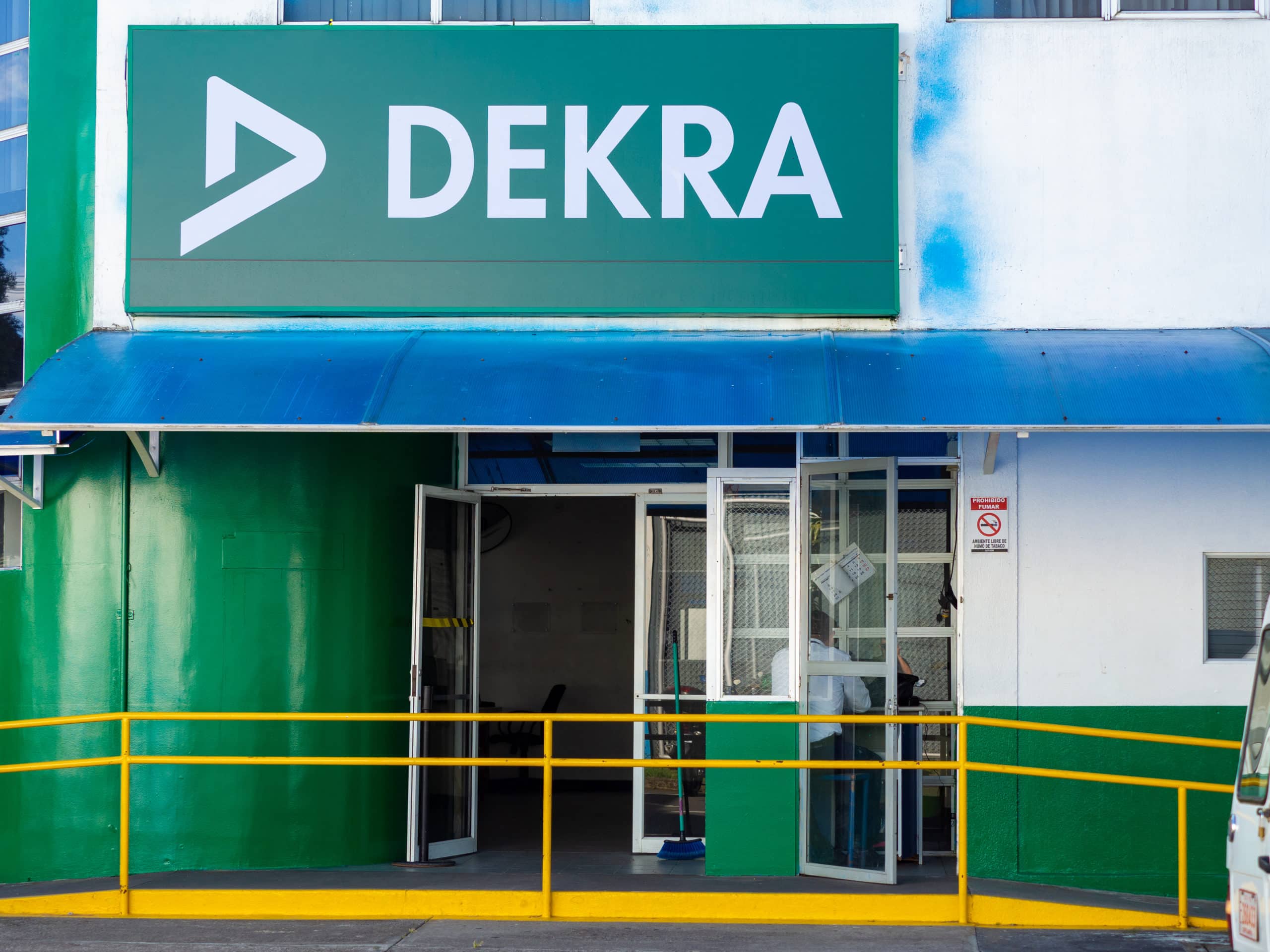 Dos órganos de Cosevi concluyeron que Dekra no cumplió requisitos en precalificación para la licitación de revisión técnica vehicular