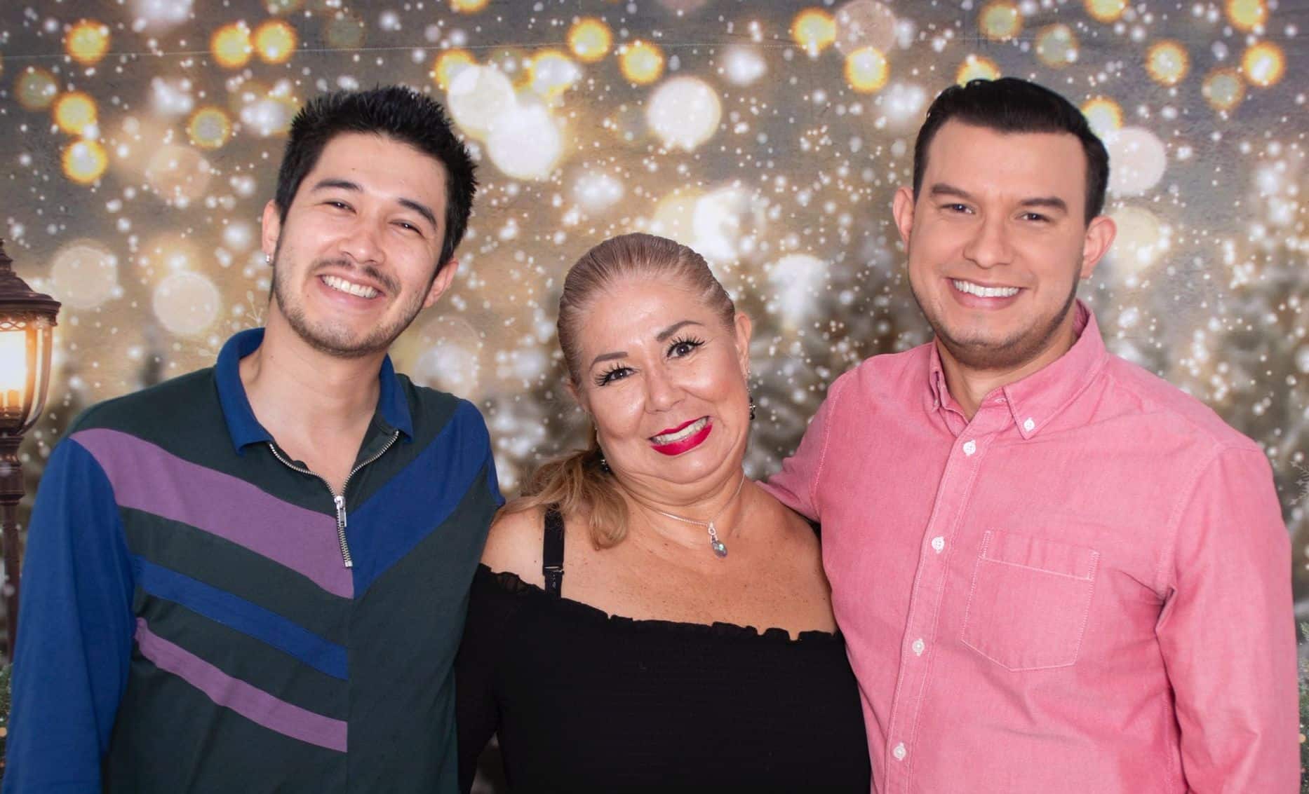 Periodista tico que trabaja en la cadena Telemundo vivió semanas de angustia por el cáncer de su mamá