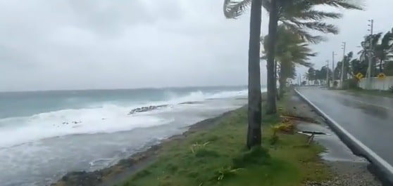 Isla de San Andrés ya recibe primeros efectos de la tormenta Julia: videos captan fuerza de los vientos