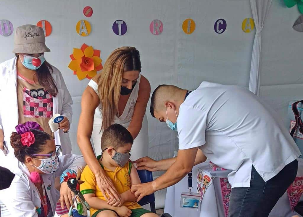 15,2% de menores de 5 años tienen en Costa Rica la vacuna contra el covid un mes después del inicio de la campaña