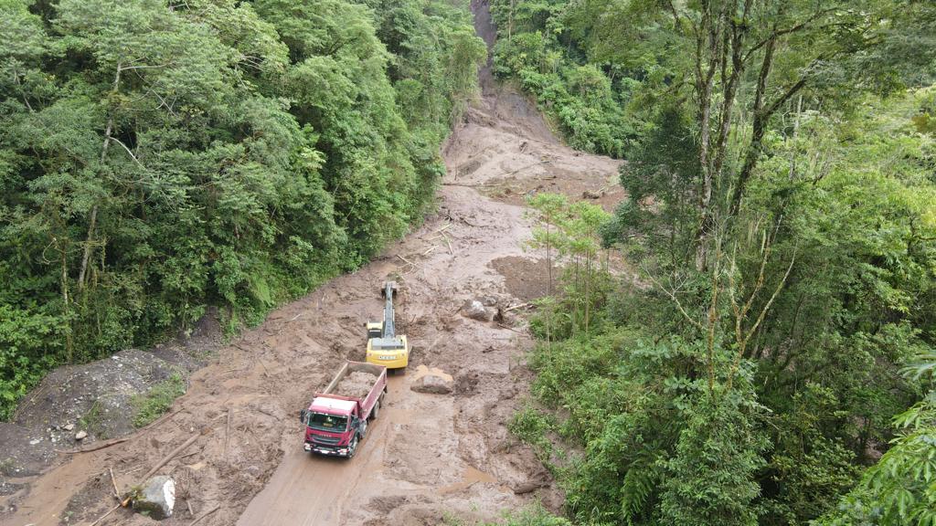 MOPT anuncia cierre indefinido de la ruta por el Cerro de la Muerte debido a magnitud de los deslizamientos