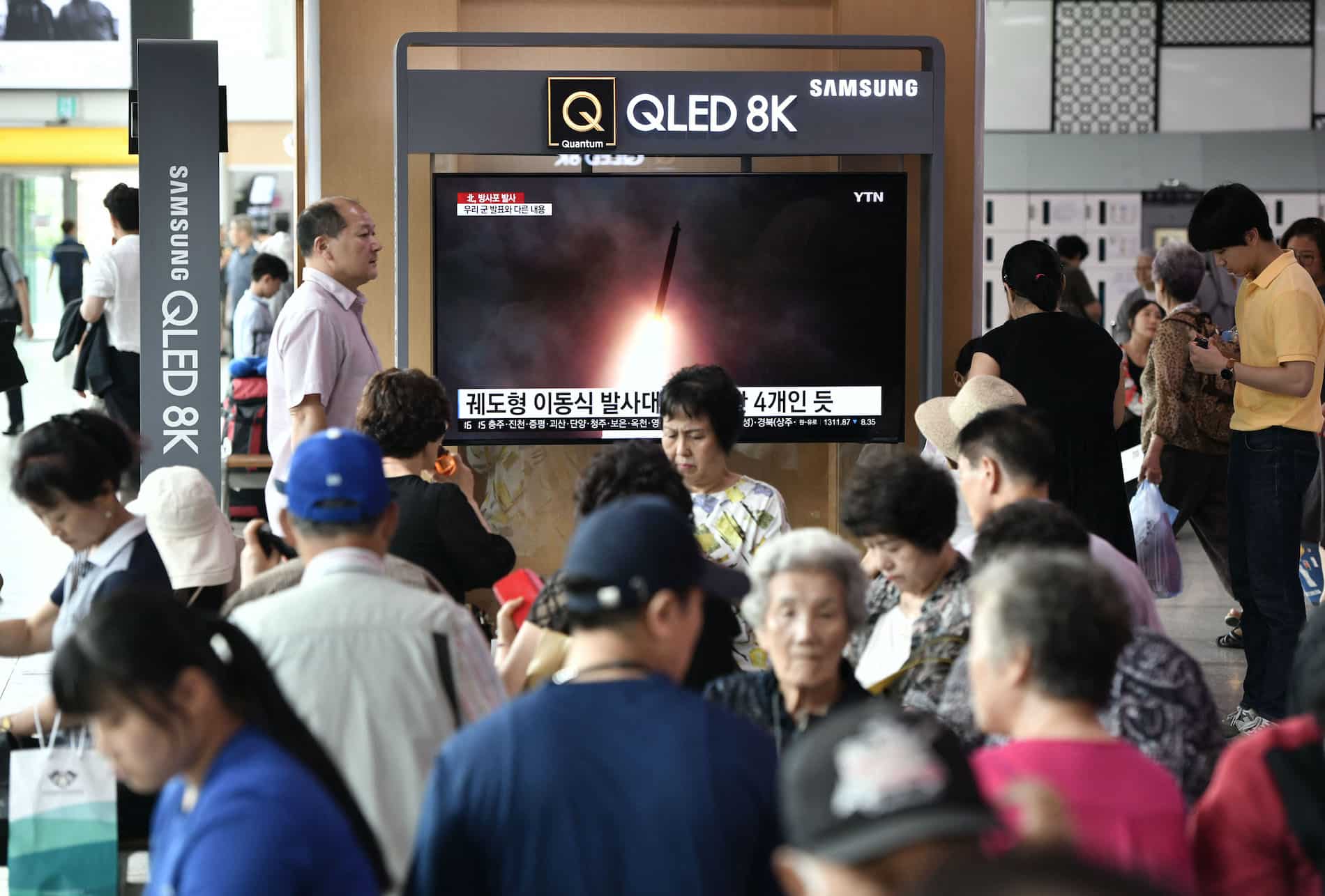 Corea del Sur y EE.UU. disparan misiles al mar de Japón después del ensayo norcoreano
