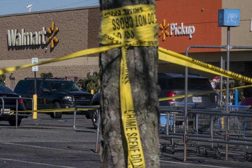 Tiroteo en Walmart perpetrado por empleado deja al menos seis muertos en EE.UU.