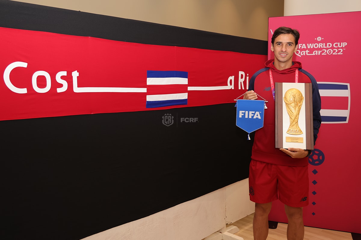 El día de la Sele en el Mundial: placa de FIFA, reunión arbitral y toma de fotografías