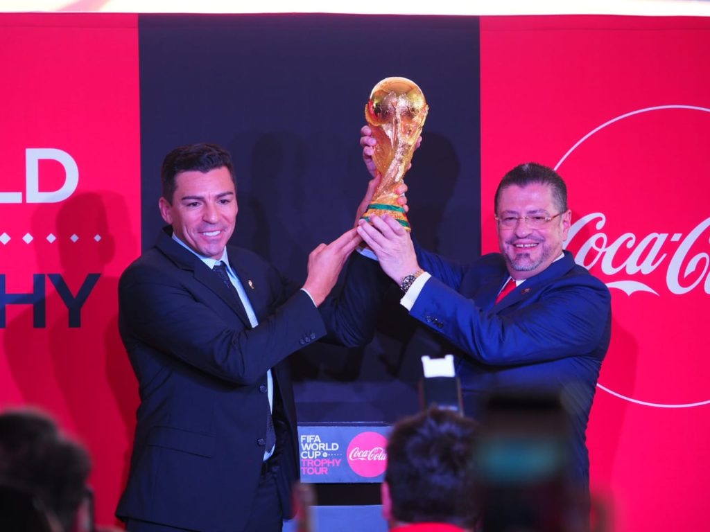 Rodrigo Chaves Lúcio trofeo Copa del Mundo