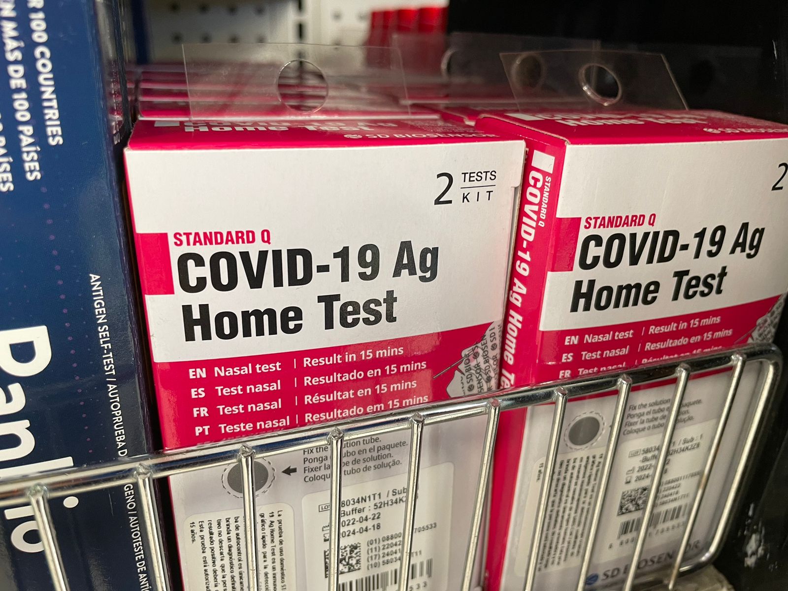 Pruebas de covid-19 están agotadas en todas las farmacias del país