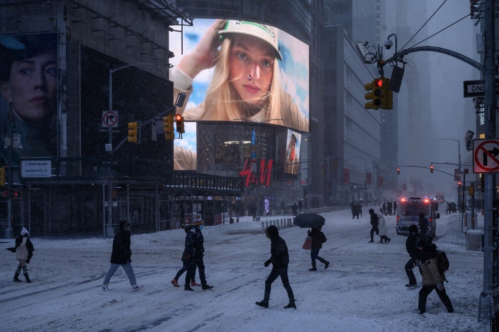 Suben a 25 los muertos por tormenta invernal en un condado de Nueva York