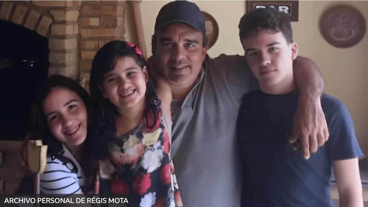 El papá que perdió a sus tres hijos por un cáncer hereditario en Brasil y ahora lucha contra la enfermedad