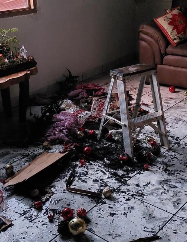 Costa Rica registra su primer incendio de diciembre provocado por una instalación navideña en una casa