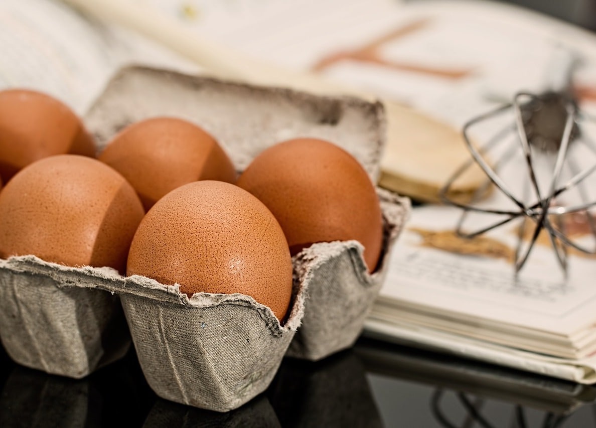 Walmart y cámara de Avicultores chocan sobre disponibilidad de huevo en Costa Rica; producto subió de precio