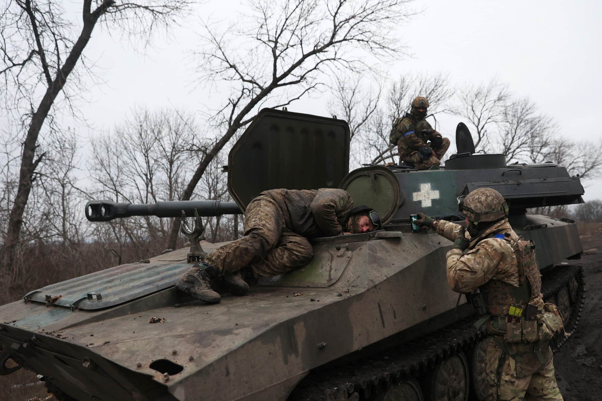 Ucrania lamenta “indecisión” de Occidente en enviarle tanques en plena ofensiva rusa