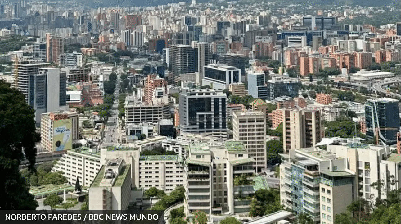 “El pequeño Manhattan de Caracas”: Las Mercedes, el barrio que representa el capitalismo y el lujo en Venezuela