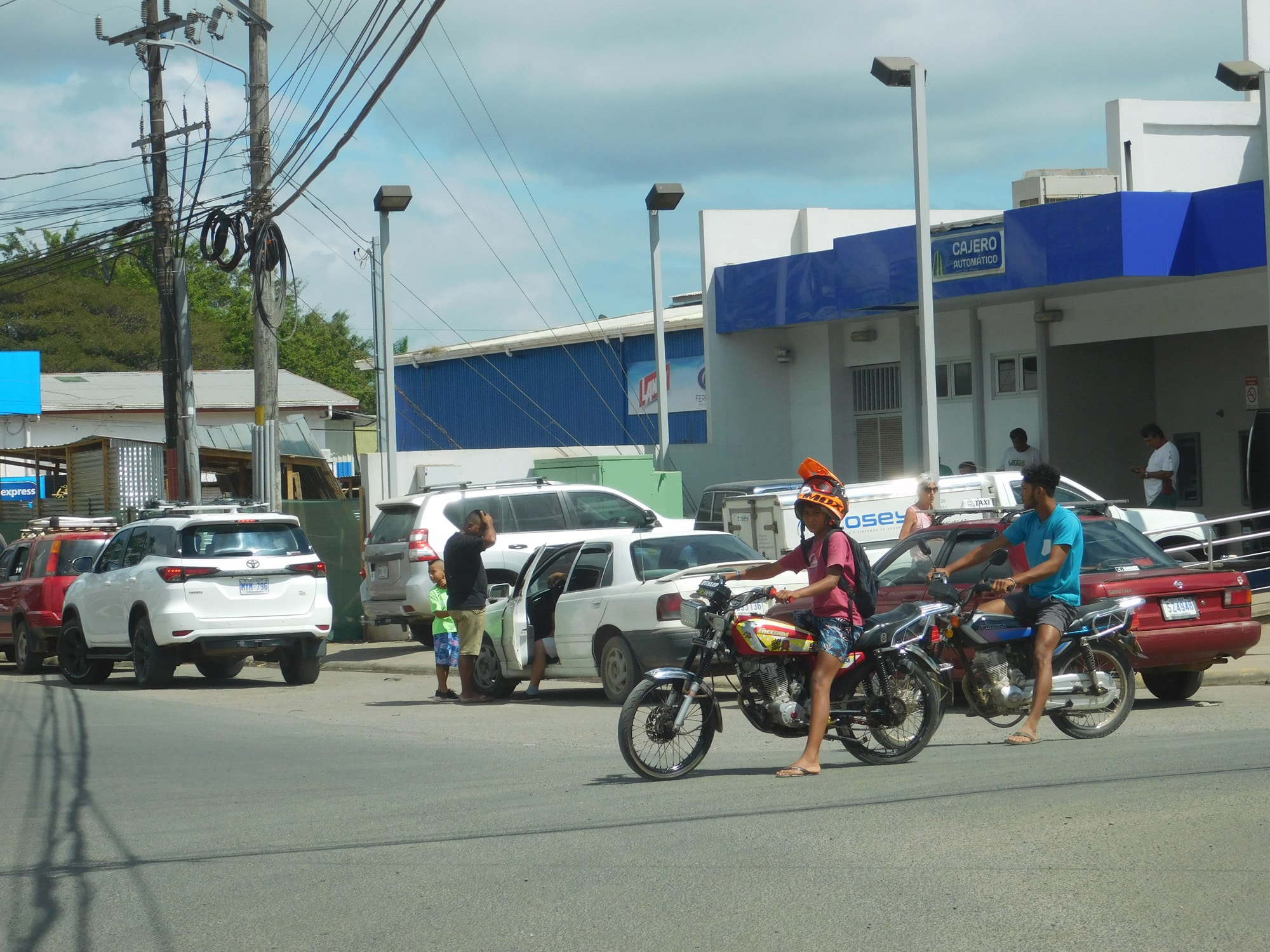 Hombres entre 19 y 29 años sufren más accidentes, lesiones y muertes en las carreteras de Costa Rica