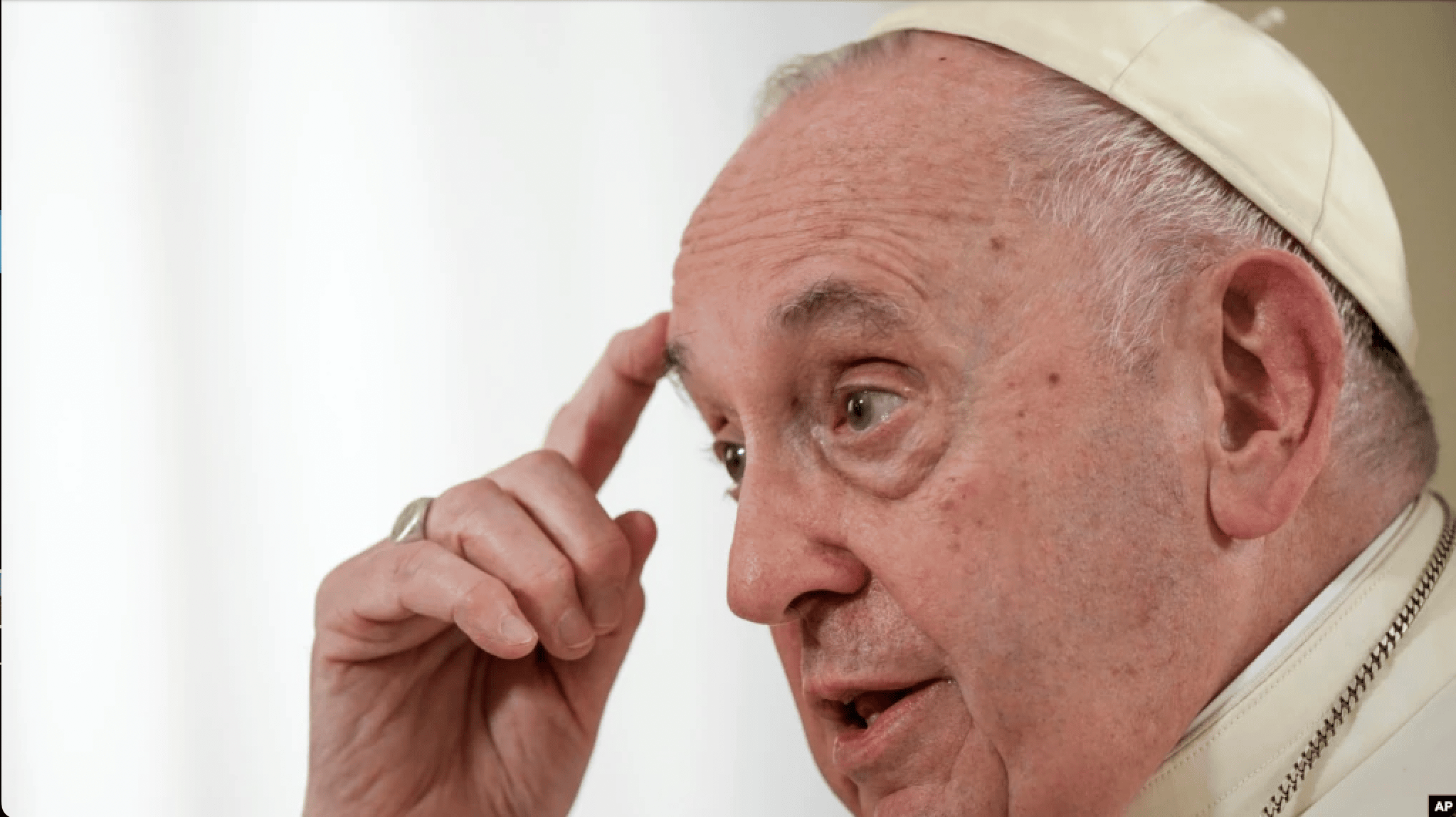 El papa Francisco afirma que la homosexualidad “no es delito”