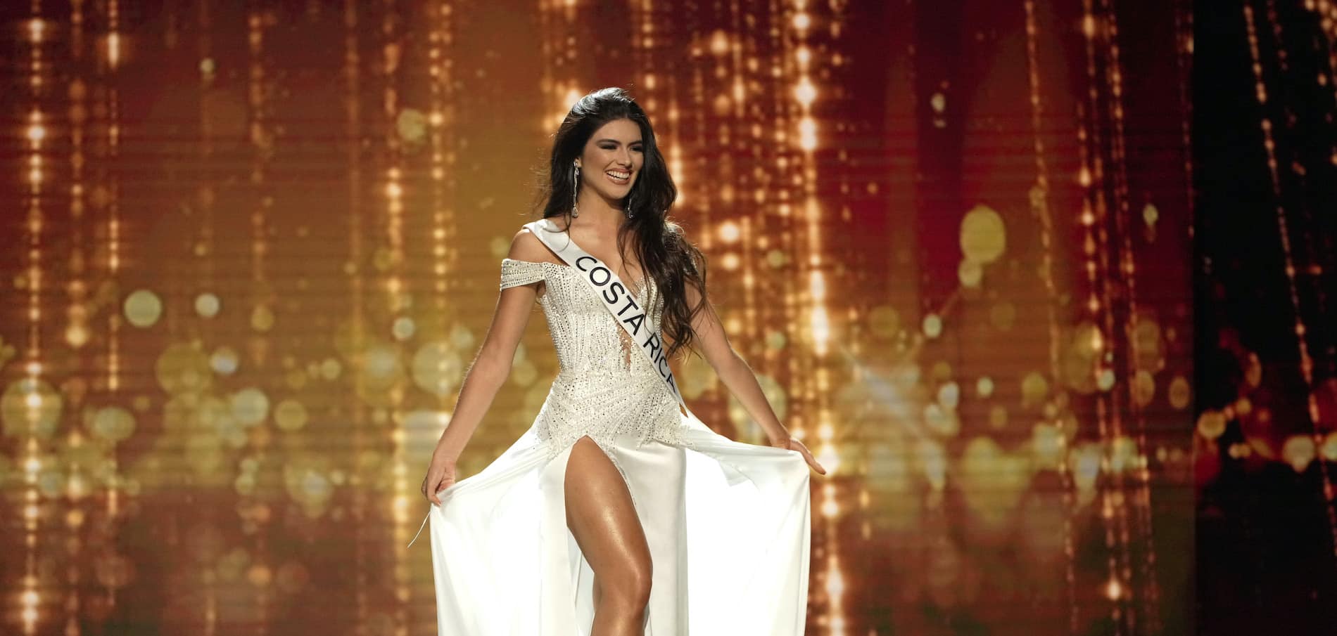 Miss Costa Rica, María Fernanda Rodríguez, utilizó la lengua de señas Lesco en la preliminar de Miss Universo