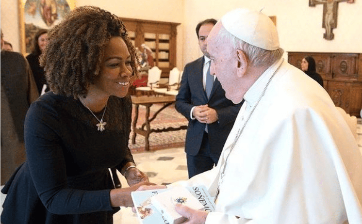 Epsy Campbell le solicita al Papa que la Iglesia pida perdón por sus “errores históricos”