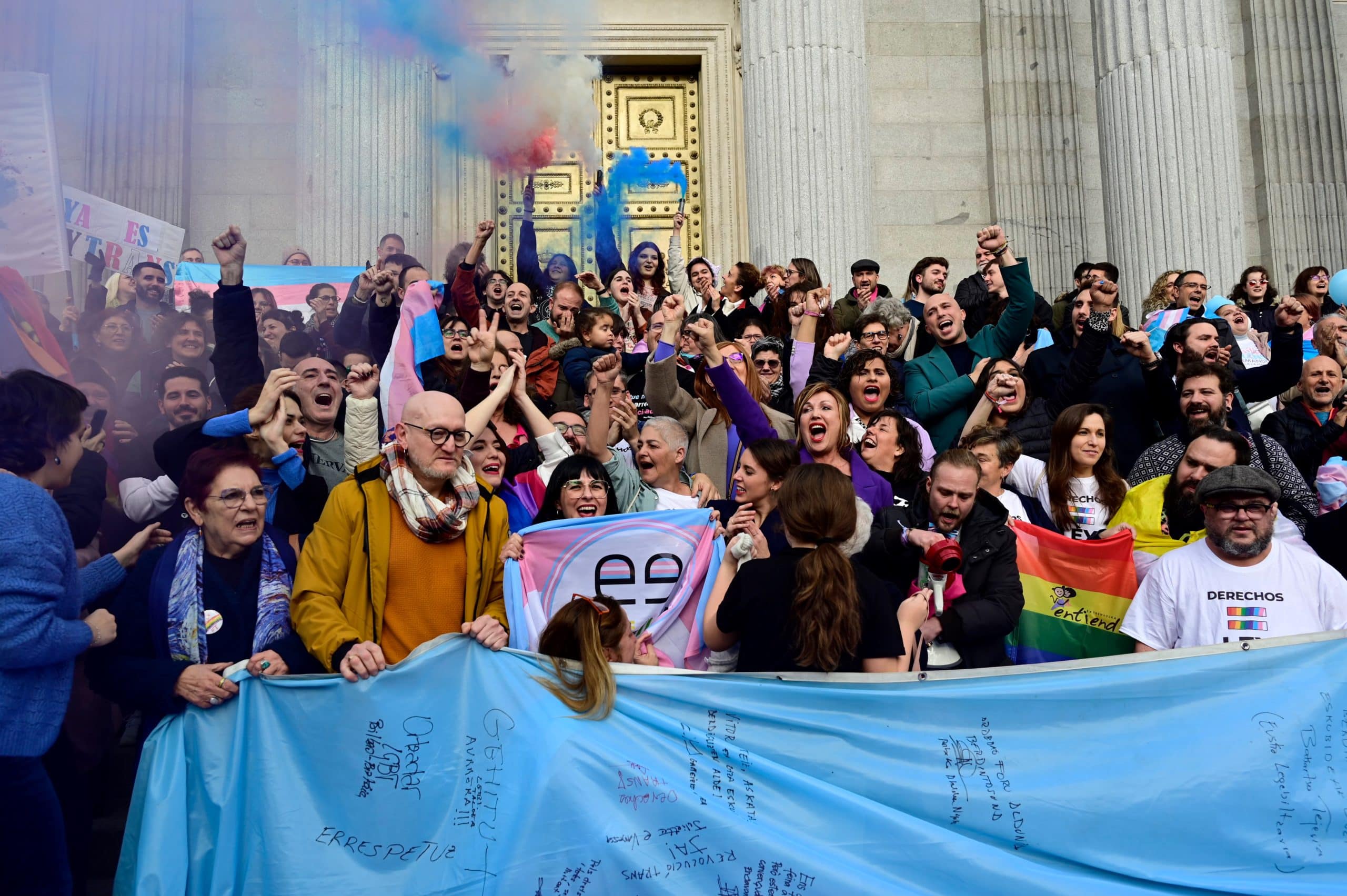 Incapacidad temporal por menstruación: España aprueba ley pionera en Europa